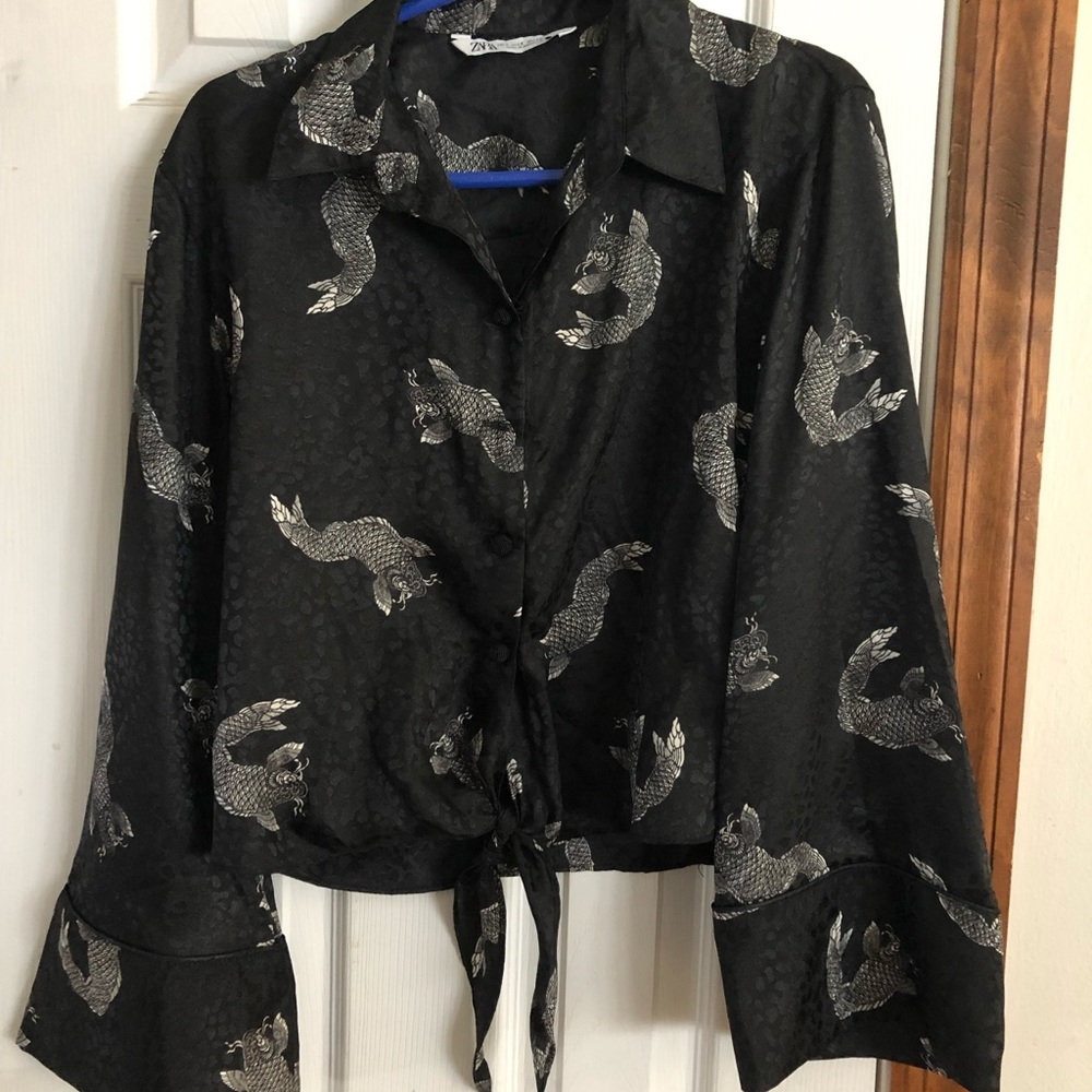 Zara Leopard Koi Fish Printed Tie Front Blouse Size Small